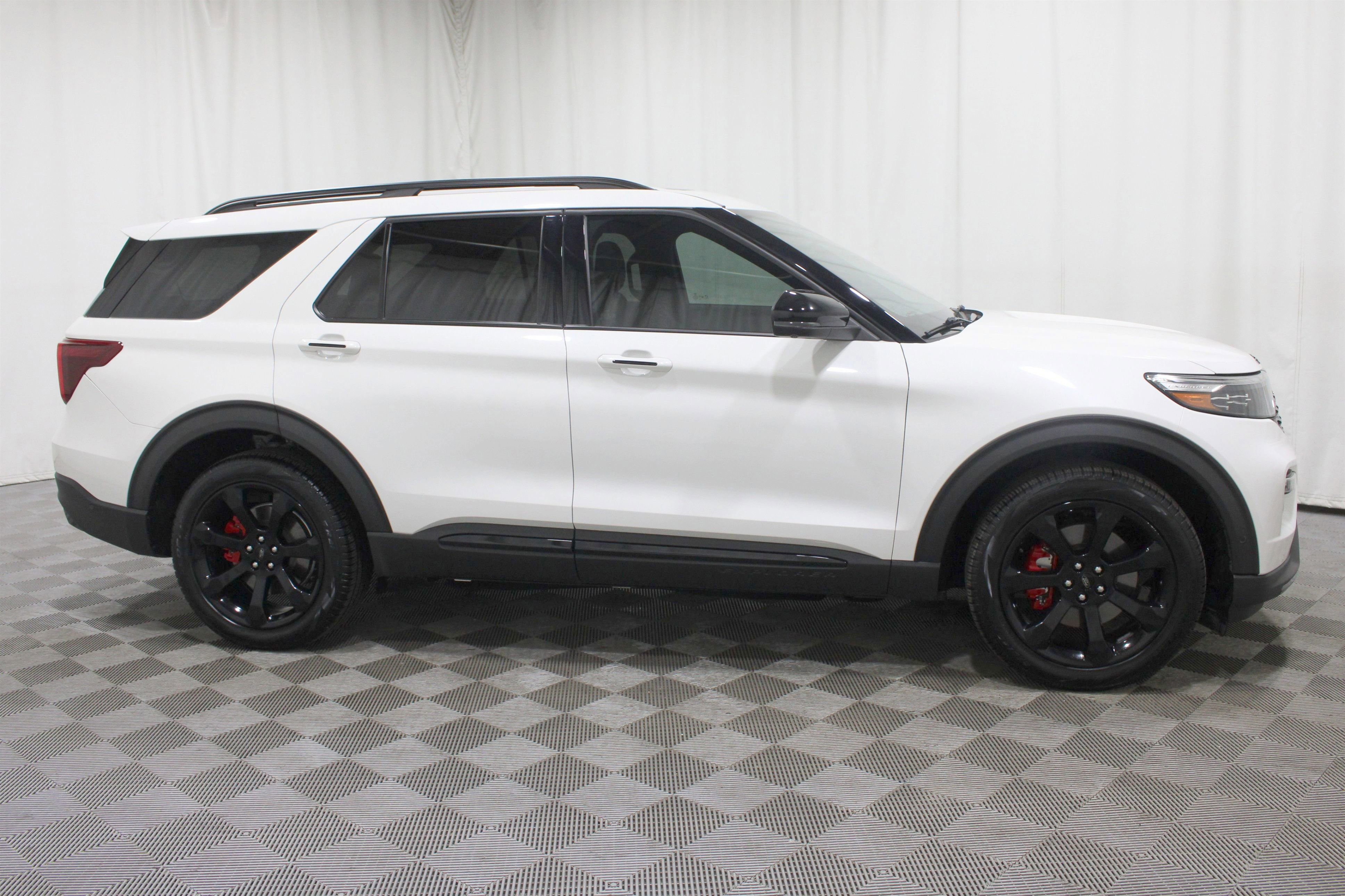 Used 2022 Ford Explorer ST w/ Equipment Group 401A AWD/4WD image 31