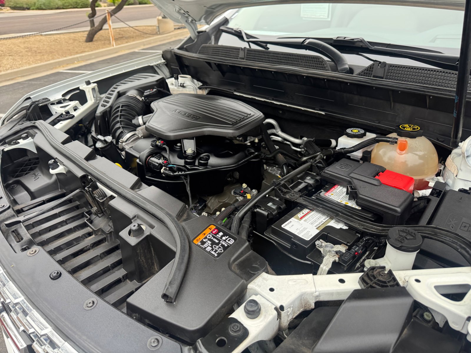 Used 2021 GMC Acadia Denali w/ Denali Ultimate Package AWD/4WD image 22