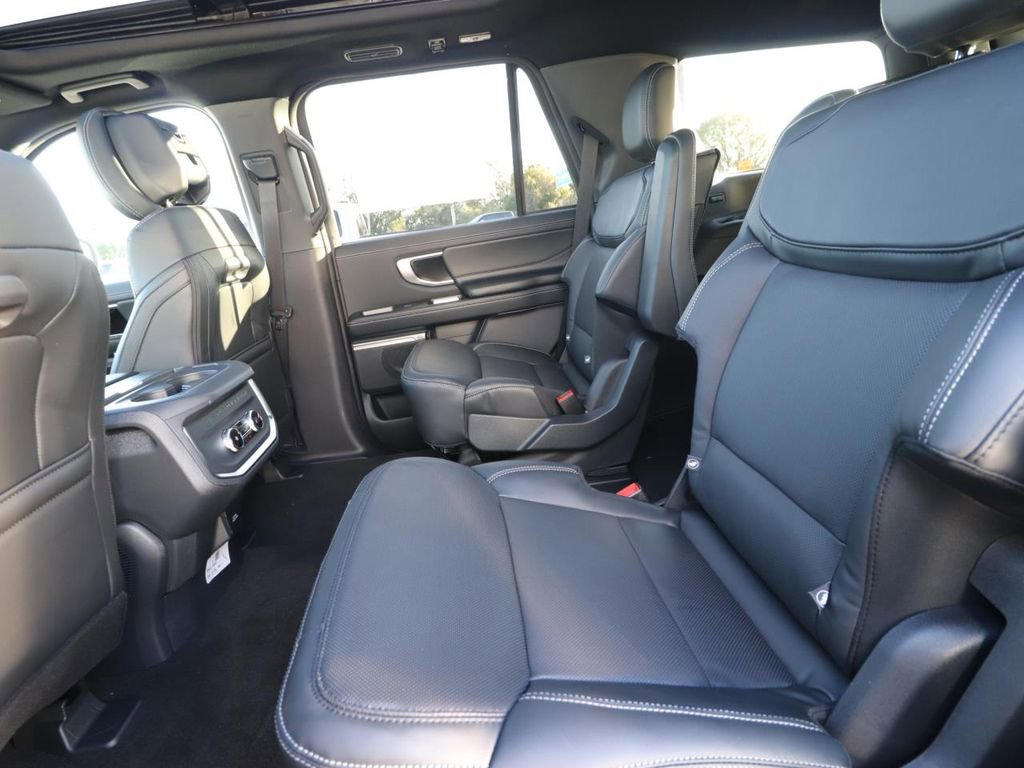 New 2026 Ford Expedition Platinum w/ Stealth Appearance Package image 12