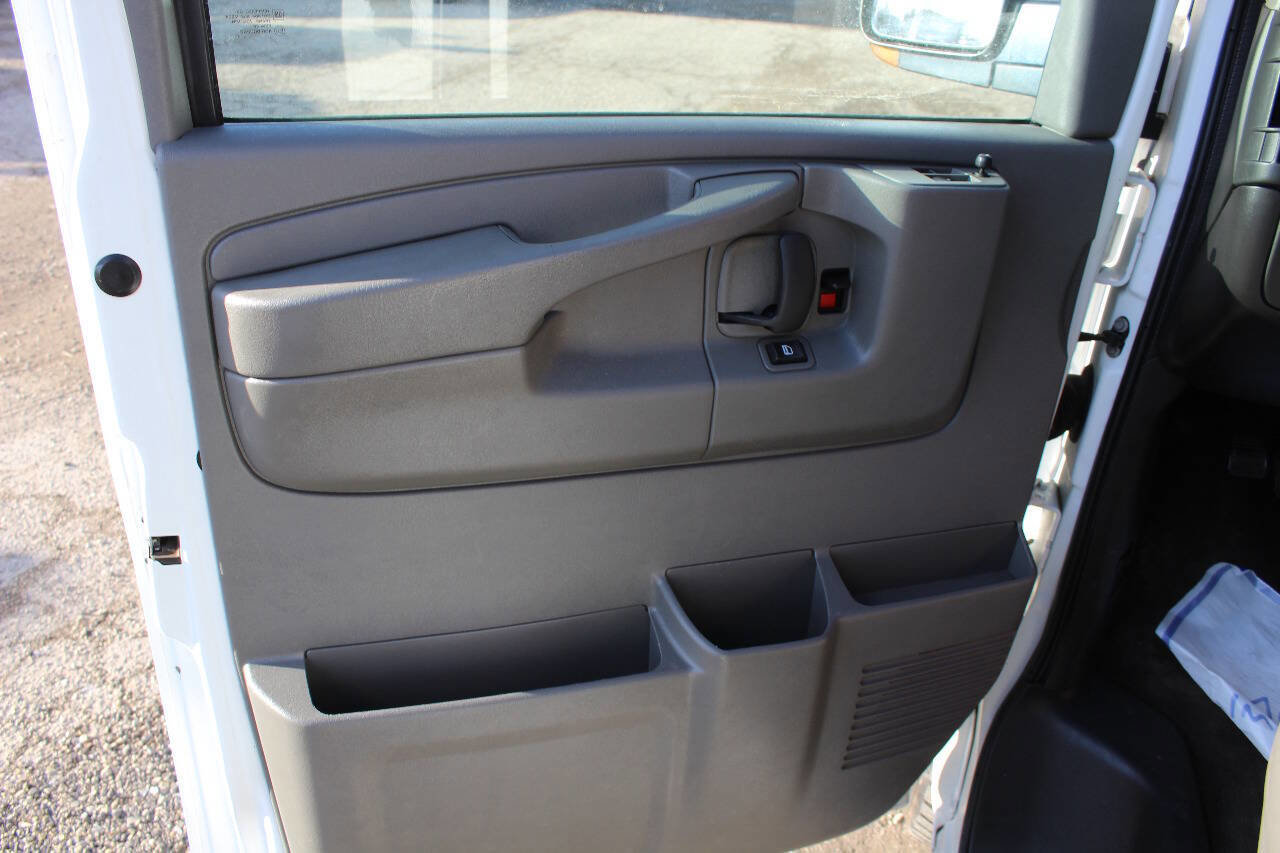 Used 2011 Chevrolet Express 3500 LT w/ LT Preferred Equipment Group image 15