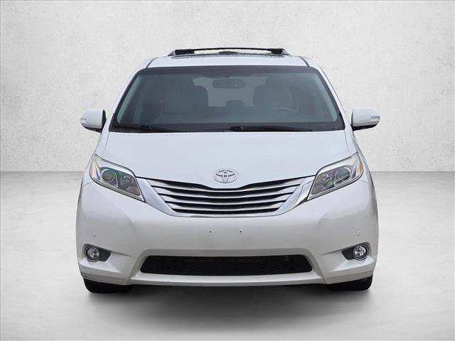 Used 2015 Toyota Sienna Limited image 2