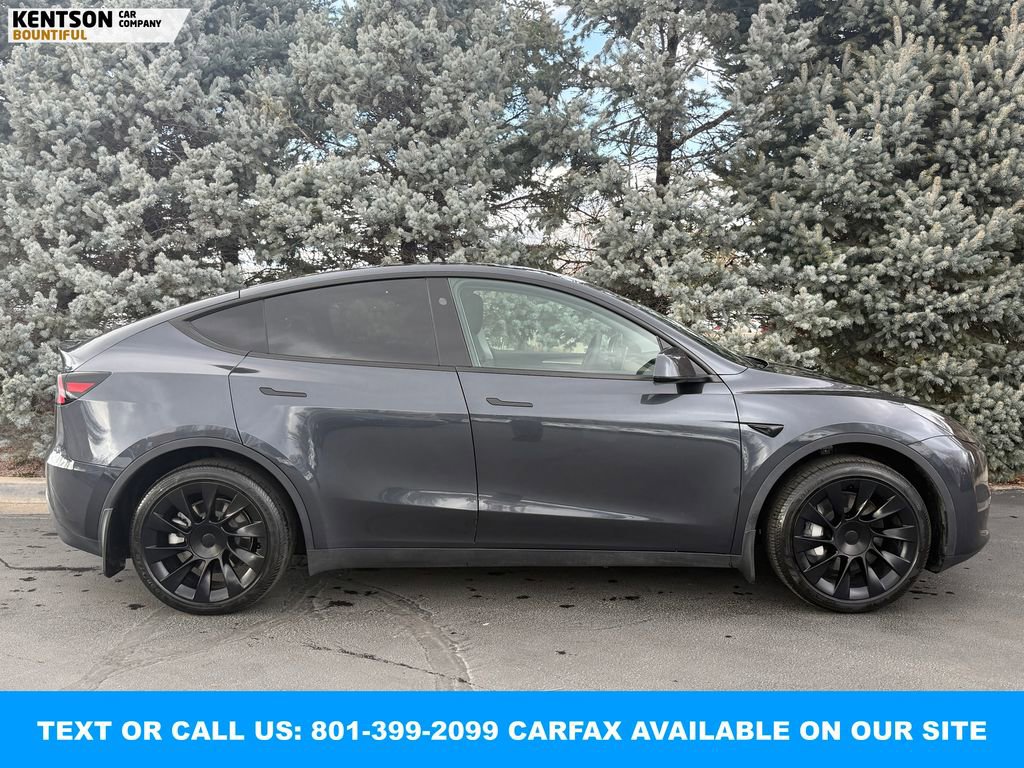 Used 2024 Tesla Model Y Long Range image 11