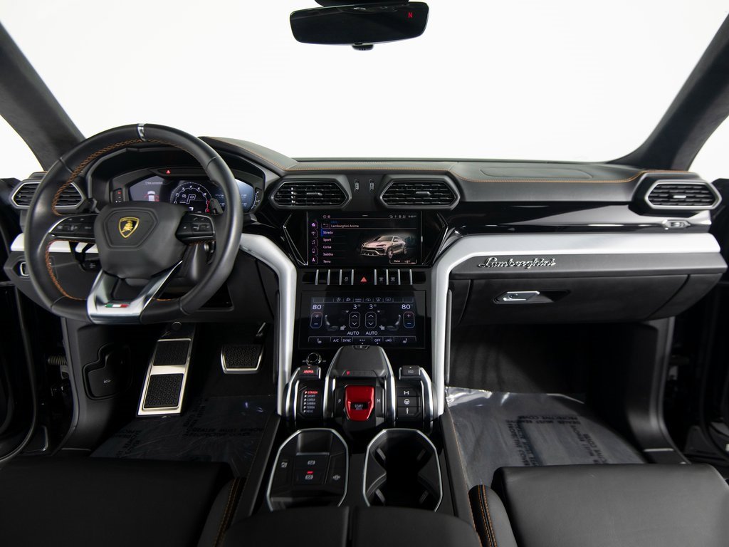 Used 2022 Lamborghini Urus image 28