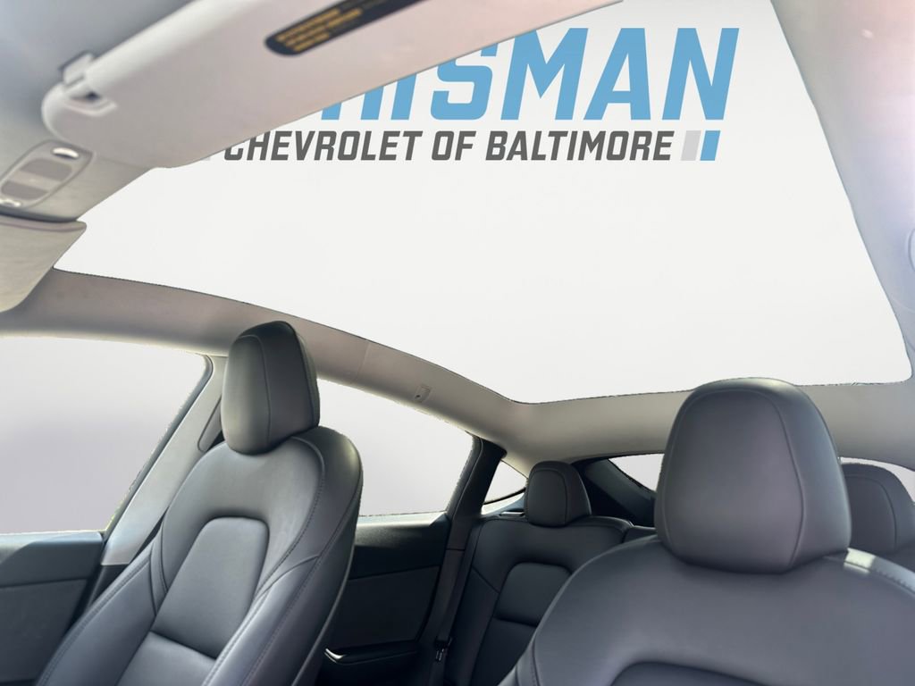 Used 2022 Tesla Model Y Long Range image 17