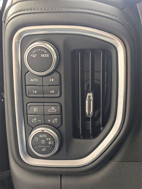 Used 2021 GMC Sierra 1500 Denali w/ Denali Ultimate Package image 18