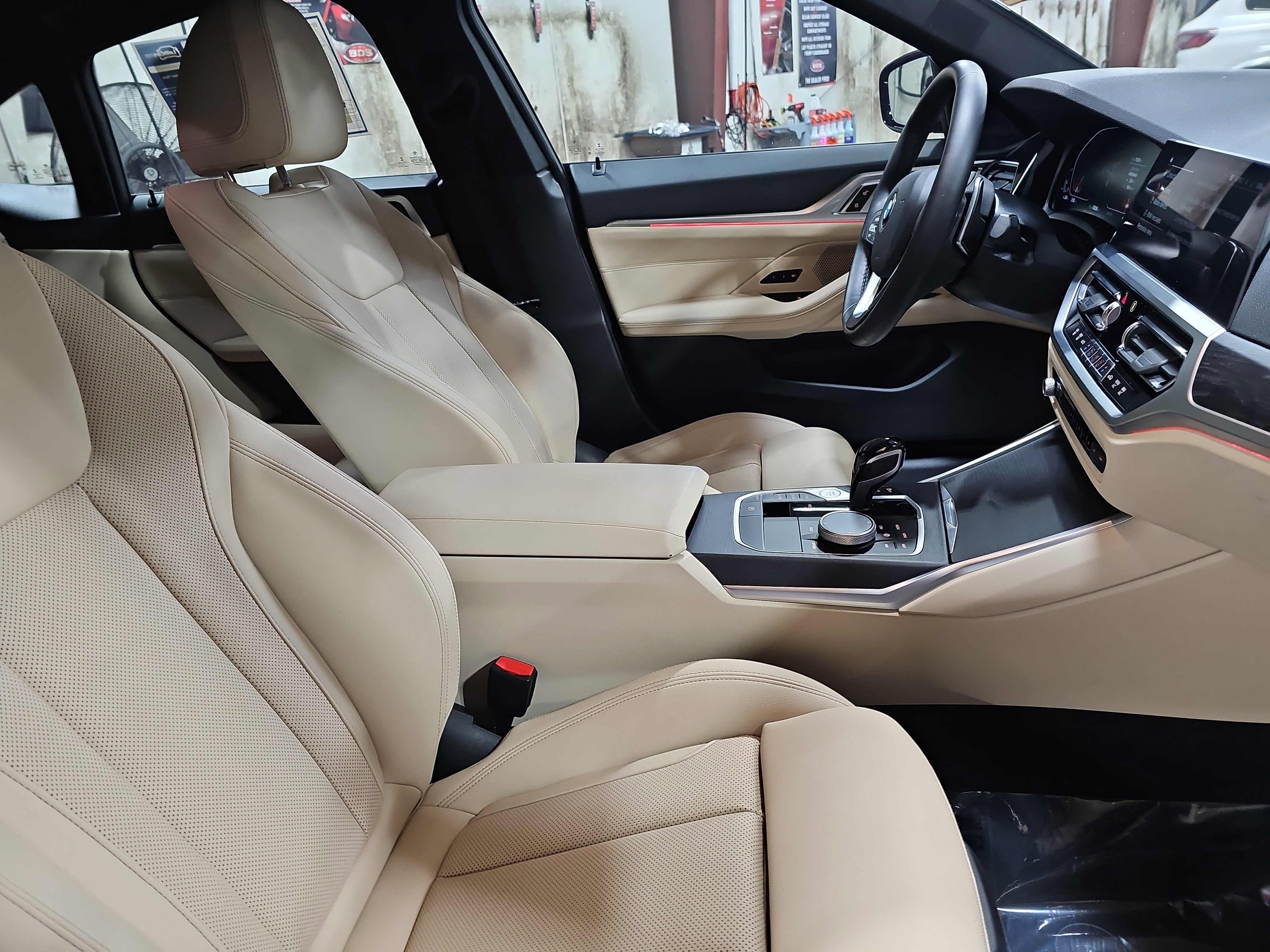 Used 2023 BMW 430i Gran Coupe w/ Parking Assistance Package image 10