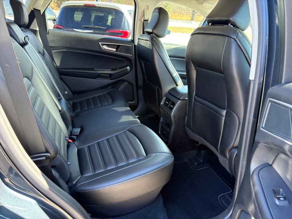Used 2024 Ford Edge SEL AWD/4WD image 18