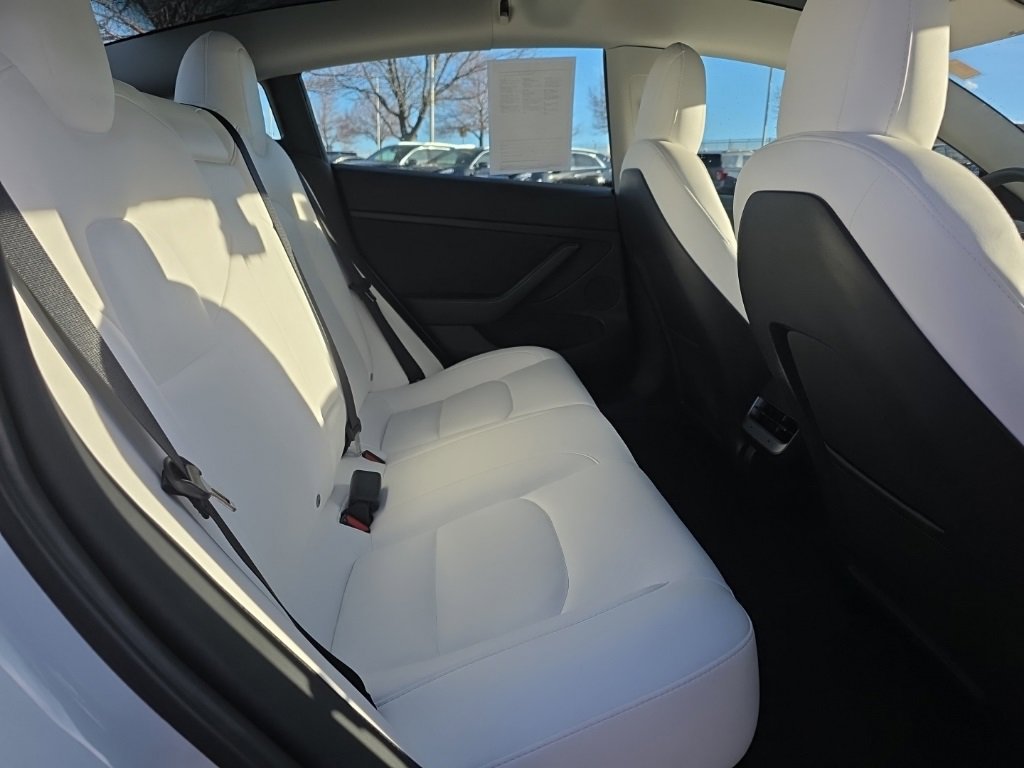 Used 2022 Tesla Model 3 Long Range image 21