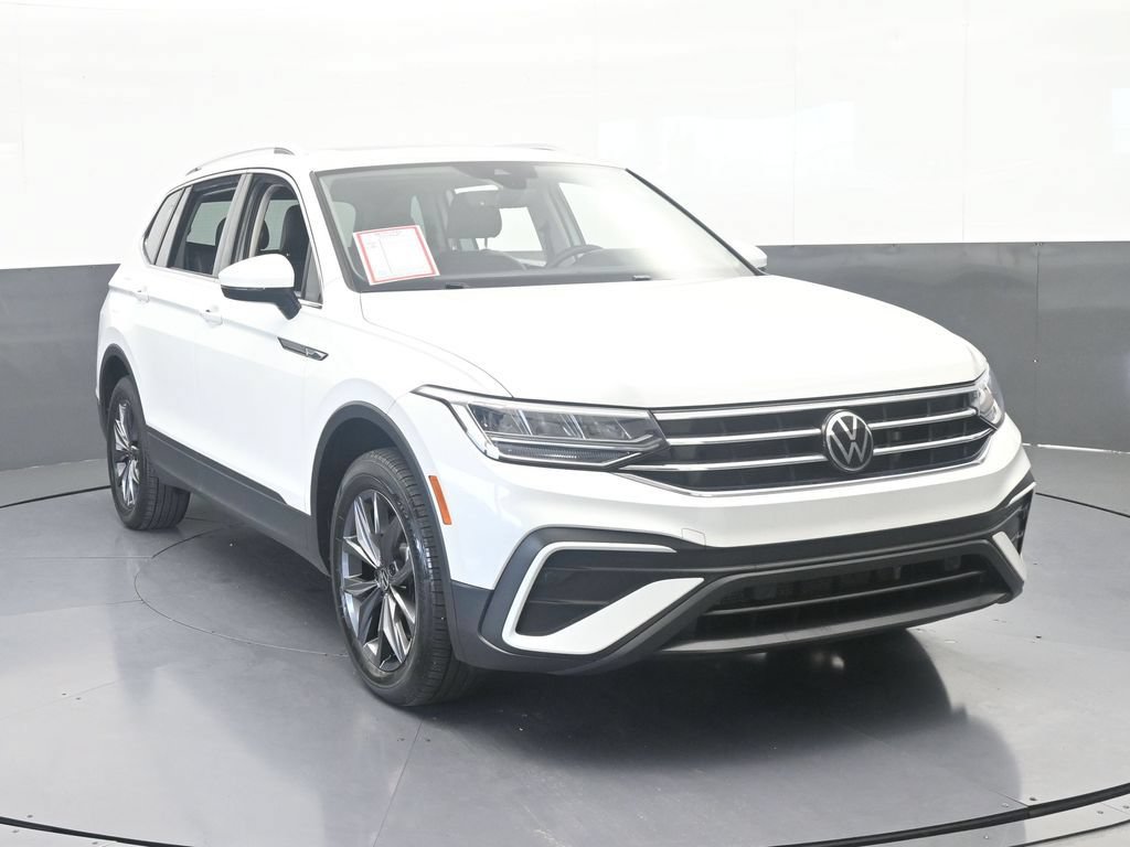 Used 2023 Volkswagen Tiguan SE FWD image 9