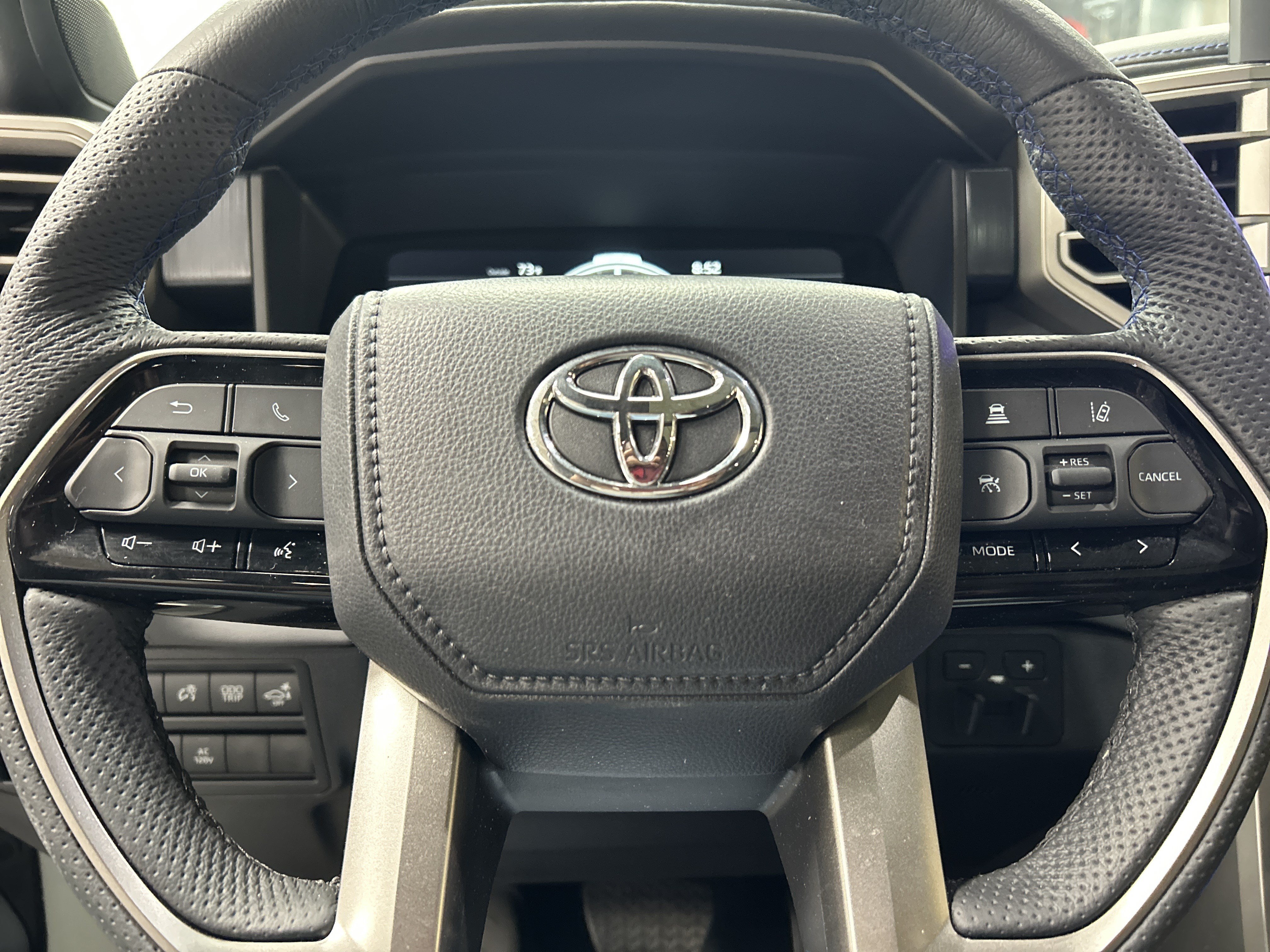 Used 2026 Toyota Sequoia Platinum AWD/4WD image 21