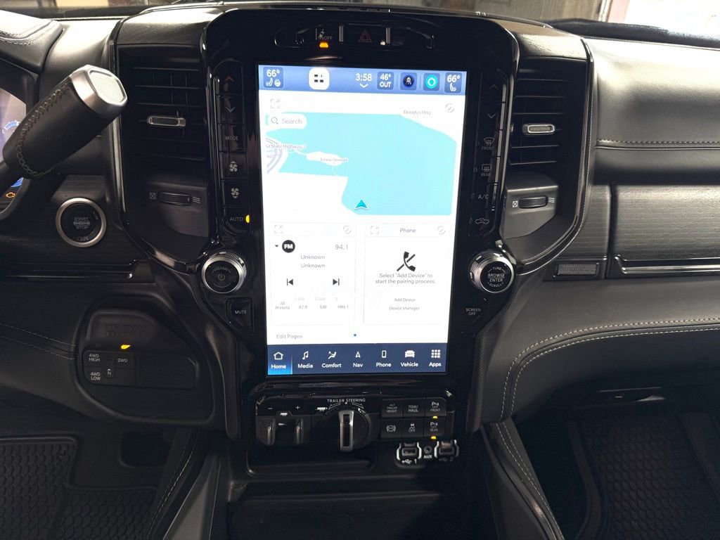 Used 2024 RAM 3500 Limited image 19