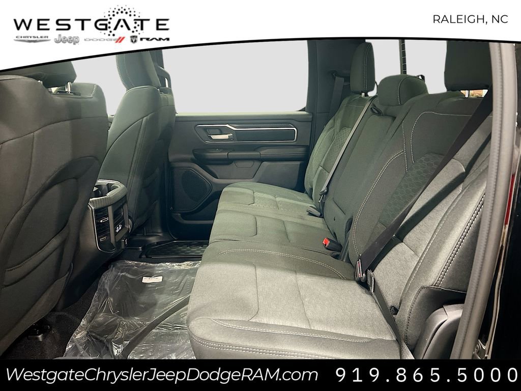 New 2026 RAM 1500 4x4 Crew Cab image 8