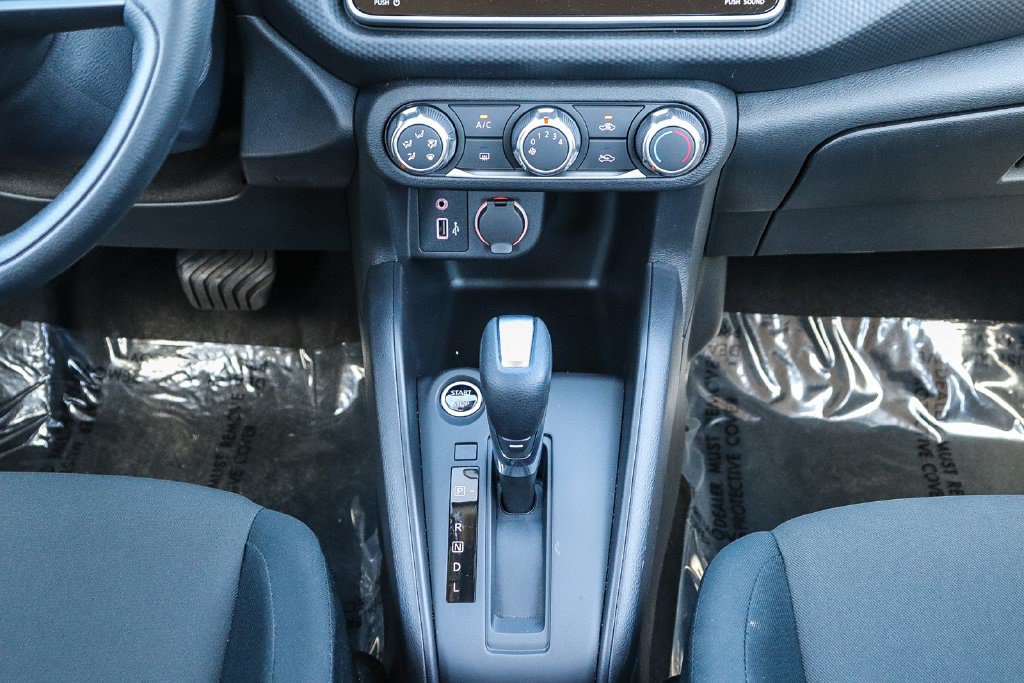 Certified 2025 Nissan Kicks Play S FWD image 13
