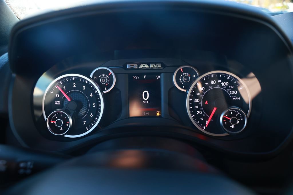 New 2026 RAM 1500 4x4 Crew Cab image 16