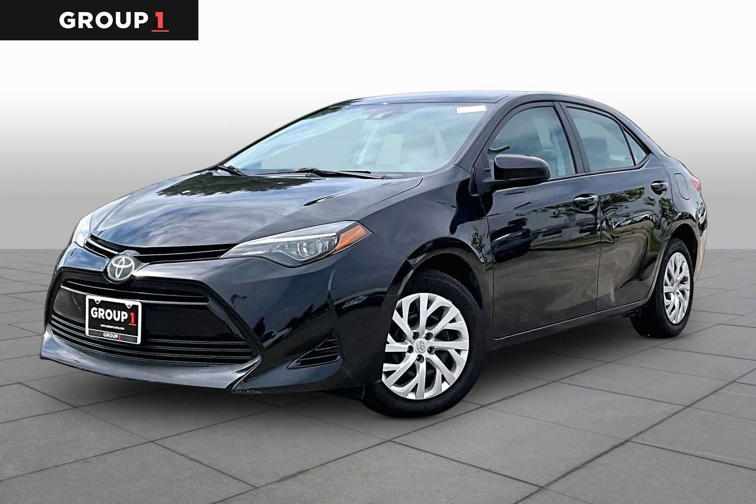 Used 2018 Toyota Corolla LE FWD image 1