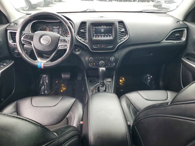 Used 2019 Jeep Cherokee Latitude Plus image 12