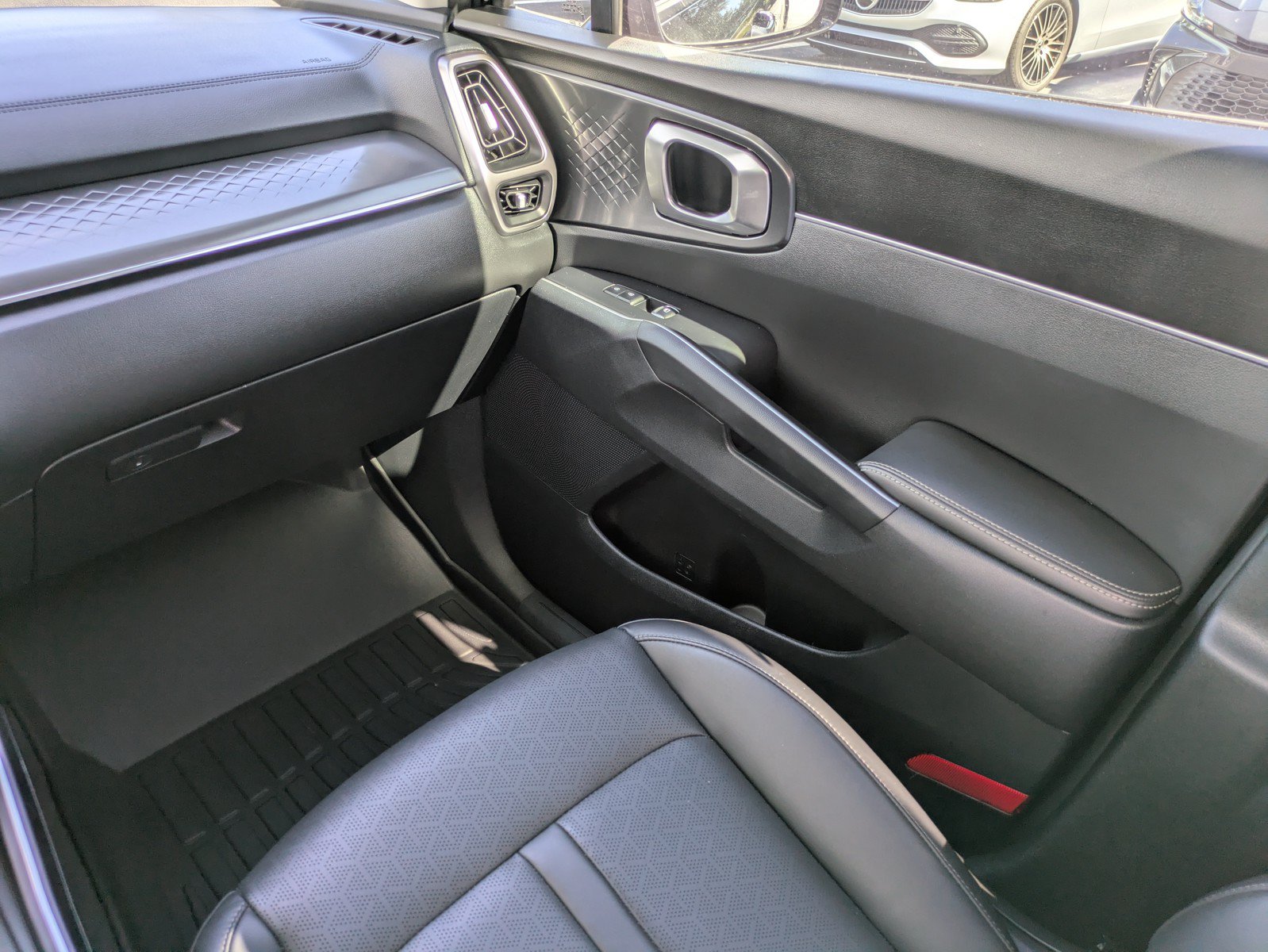 Certified 2023 Kia Sorento S w/ Panoramic Sunroof Package FWD image 14