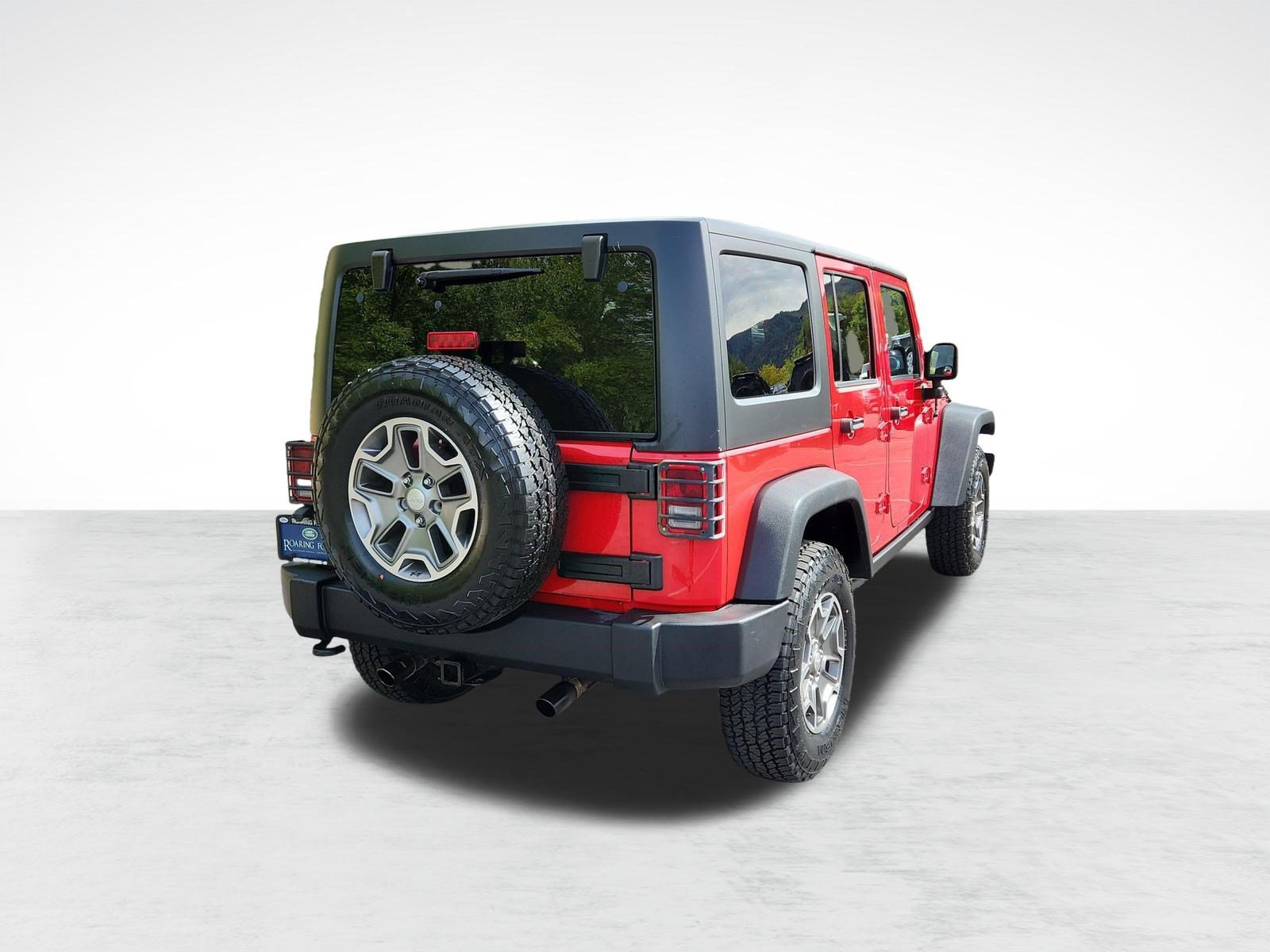 Used 2014 Jeep Wrangler Unlimited Rubicon w/ Max Tow Package AWD/4WD image 9