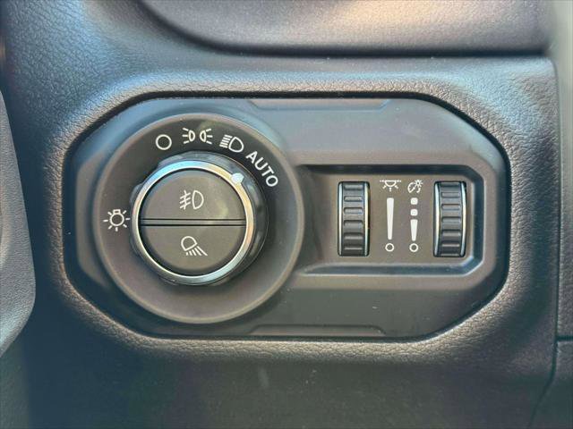 Used 2021 Jeep Gladiator Mojave w/ Dual Top Group image 17