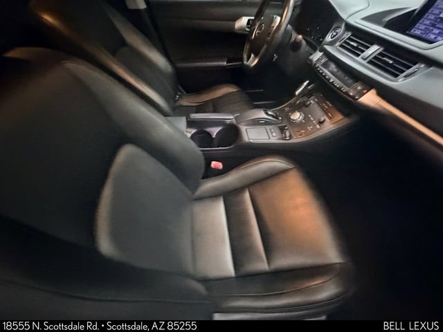 Used 2013 Lexus CT 200h w/ Premium Pkg w/Navigation FWD image 12