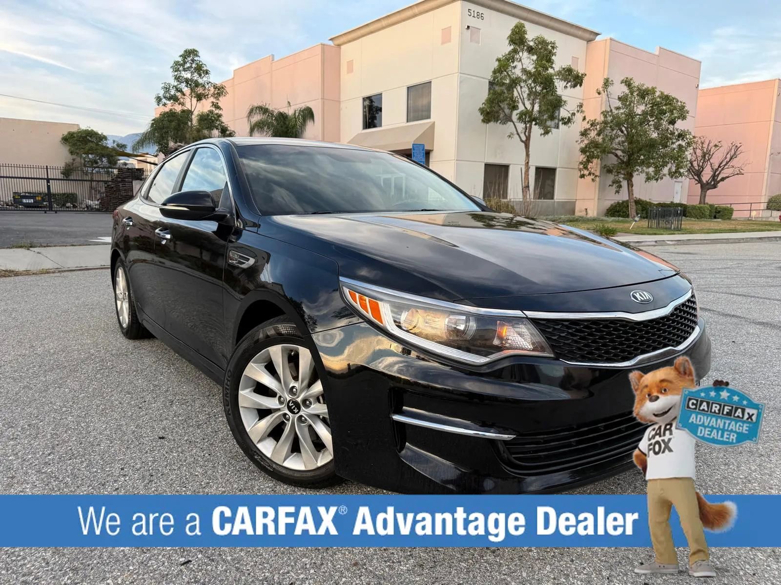 Used 2018 Kia Optima LX w/ 17" Alloy Wheels Package image 1