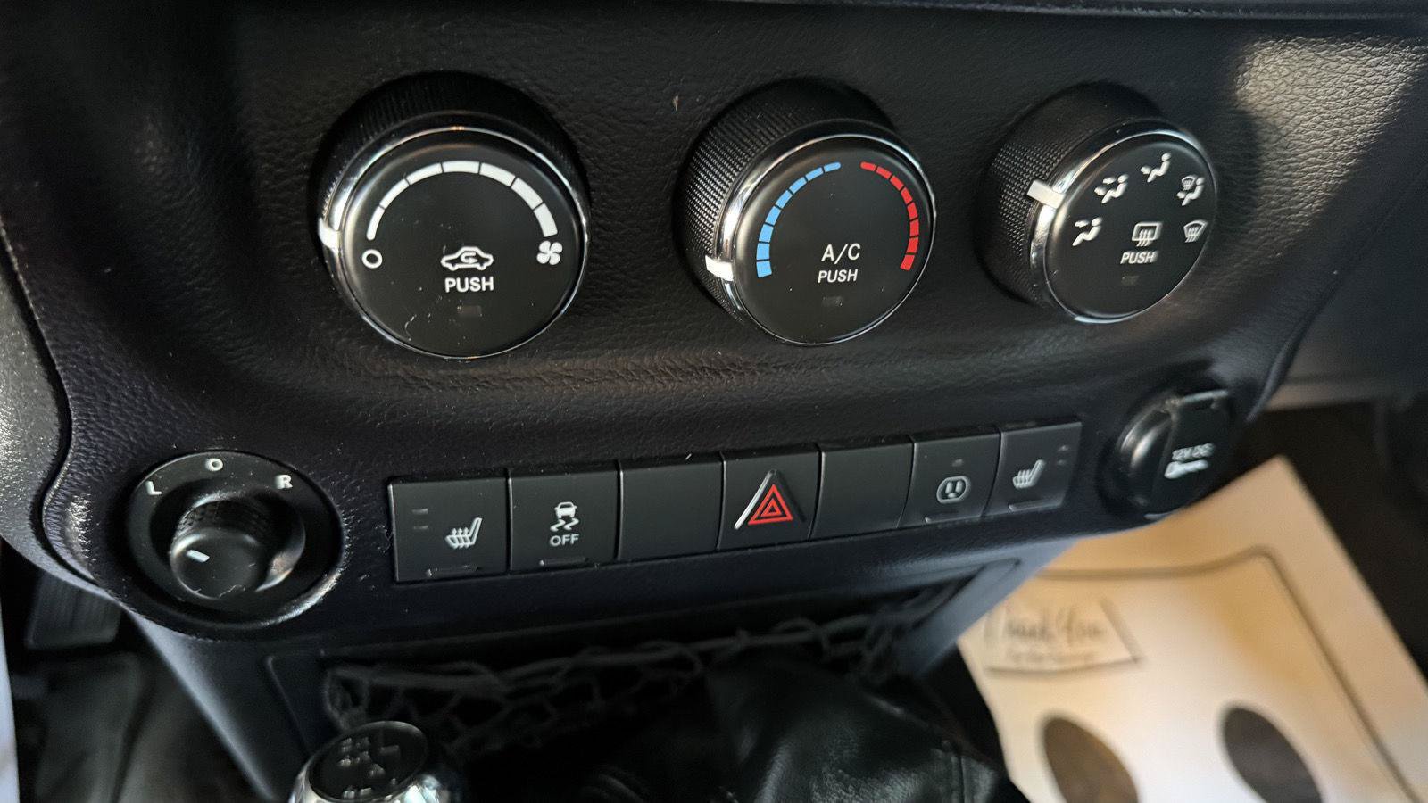 Used 2014 Jeep Wrangler Sahara w/ Connectivity Group AWD/4WD image 32