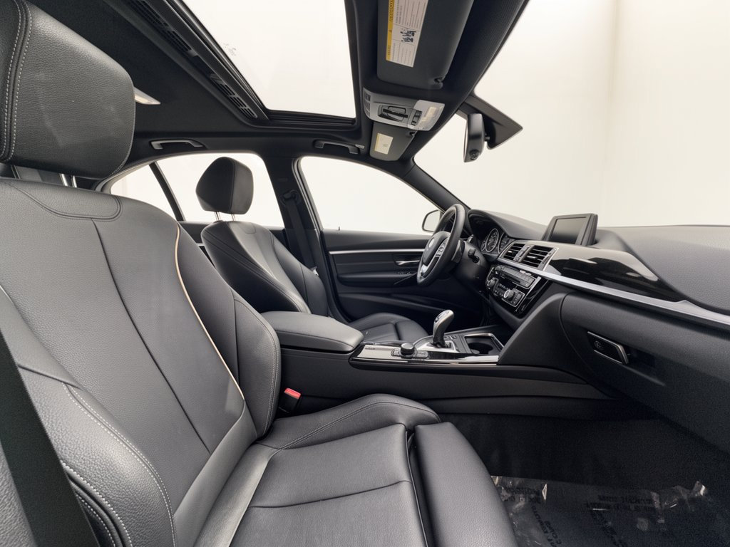 Used 2016 BMW 328i Sedan RWD image 30
