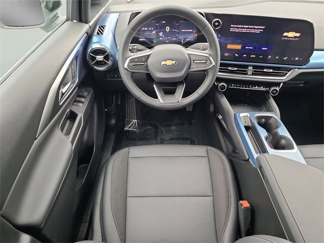 New 2026 Chevrolet Equinox EV LT image 18