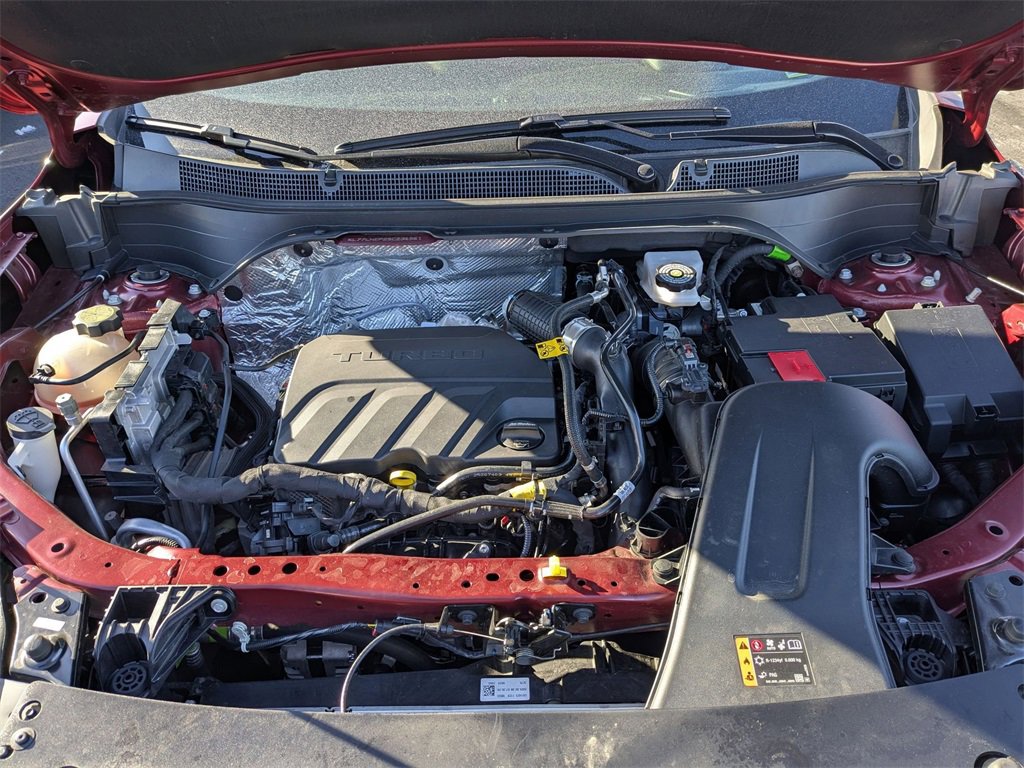 Used 2025 Chevrolet Trax LT w/ LT Convenience Package image 33