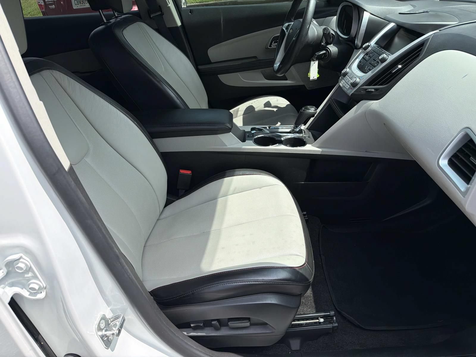 Used 2016 Chevrolet Equinox LTZ w/ Enhanced Convenience Package FWD image 13