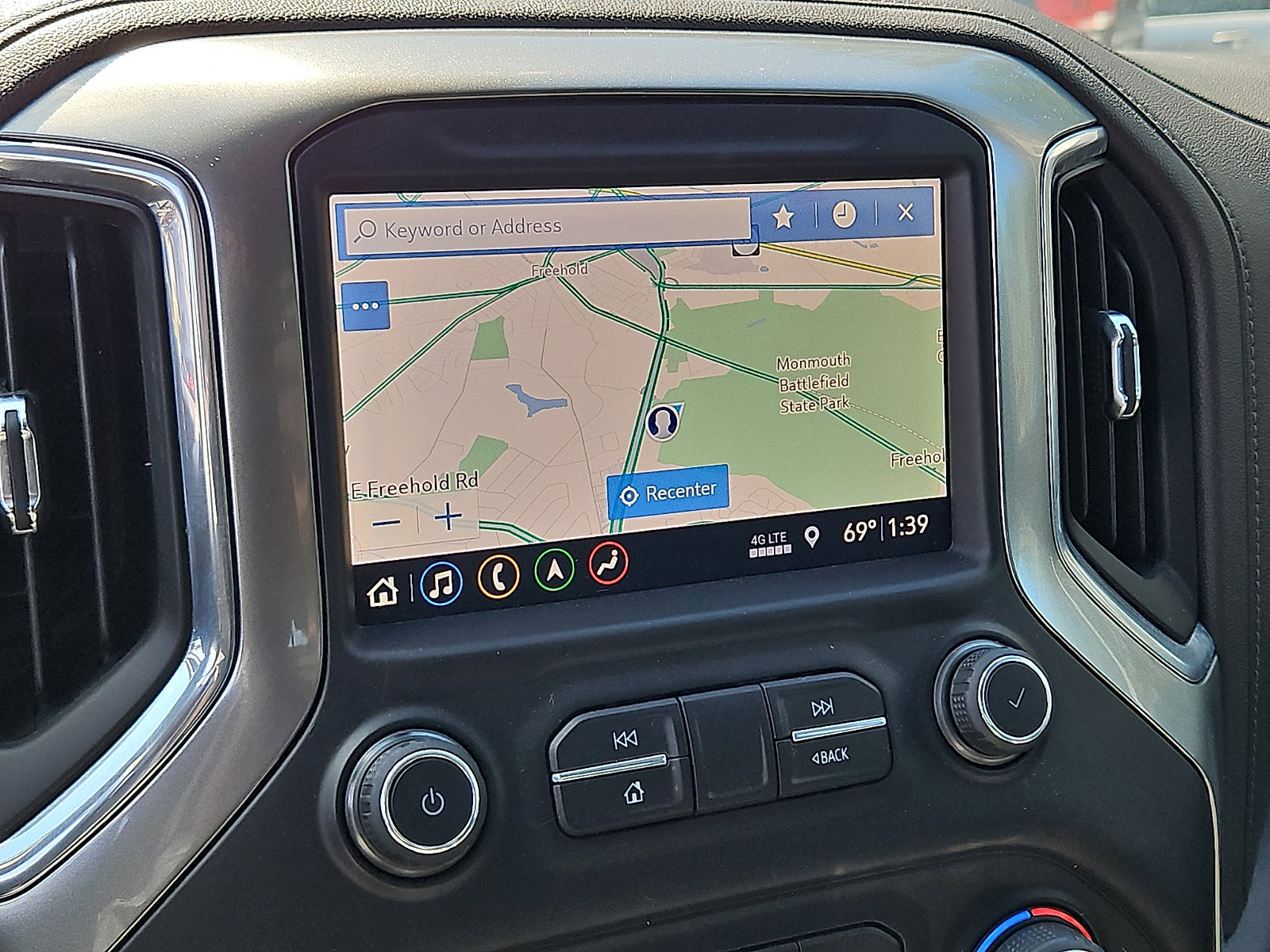 Used 2019 Chevrolet Silverado 1500 LTZ w/ LTZ Premium Package image 14