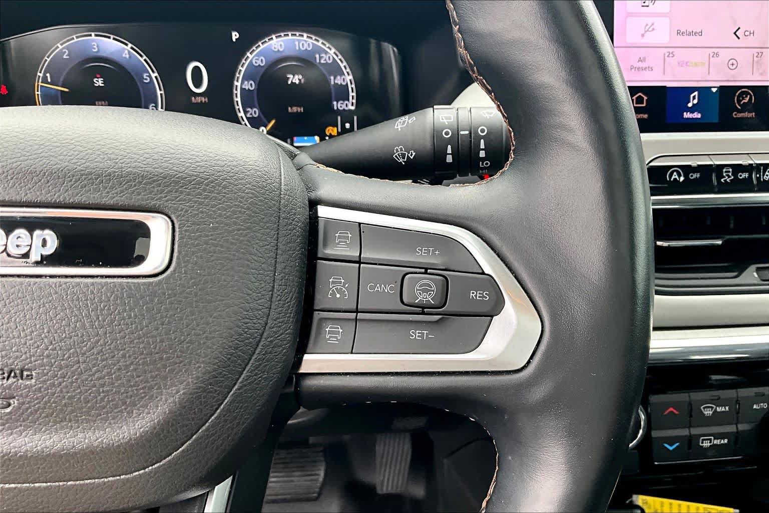 Used 2022 Jeep Compass Limited w/ Elite Group AWD/4WD image 25