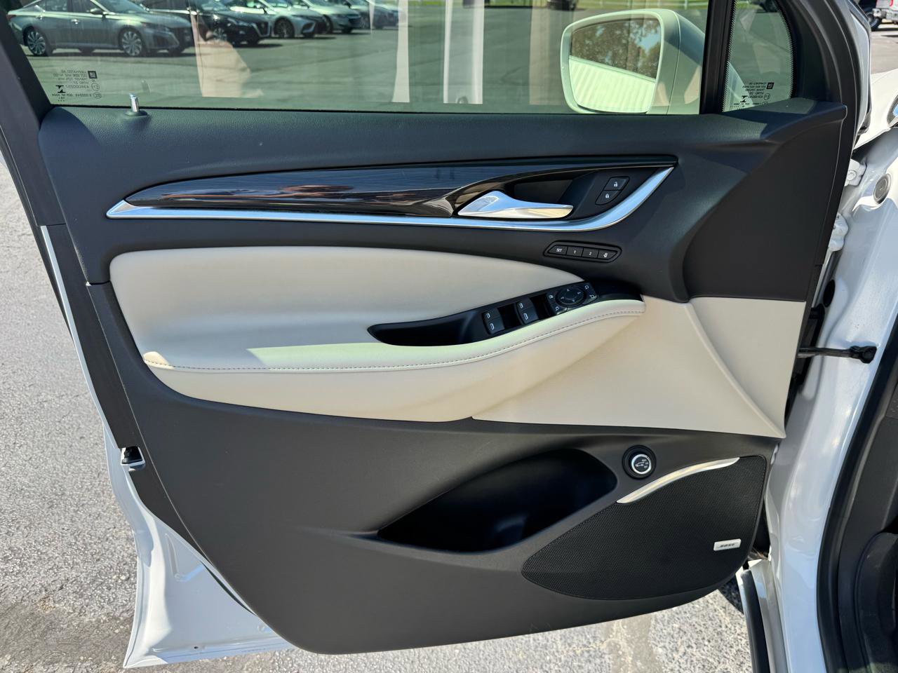 Used 2020 Buick Enclave Premium w/ Sun and Sites Package FWD image 12