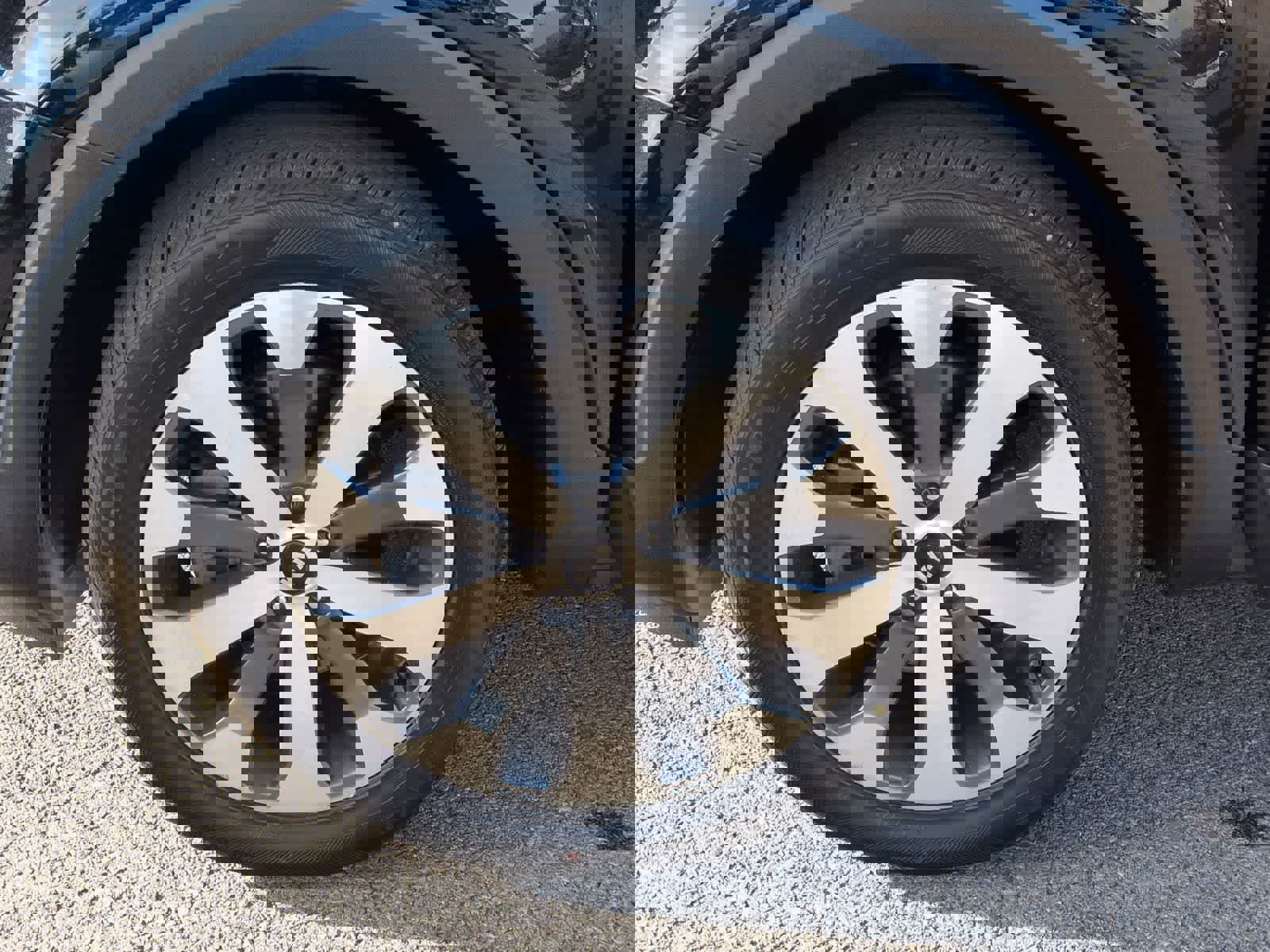 Used 2021 Kia Telluride EX w/ EX Premium Package image 14