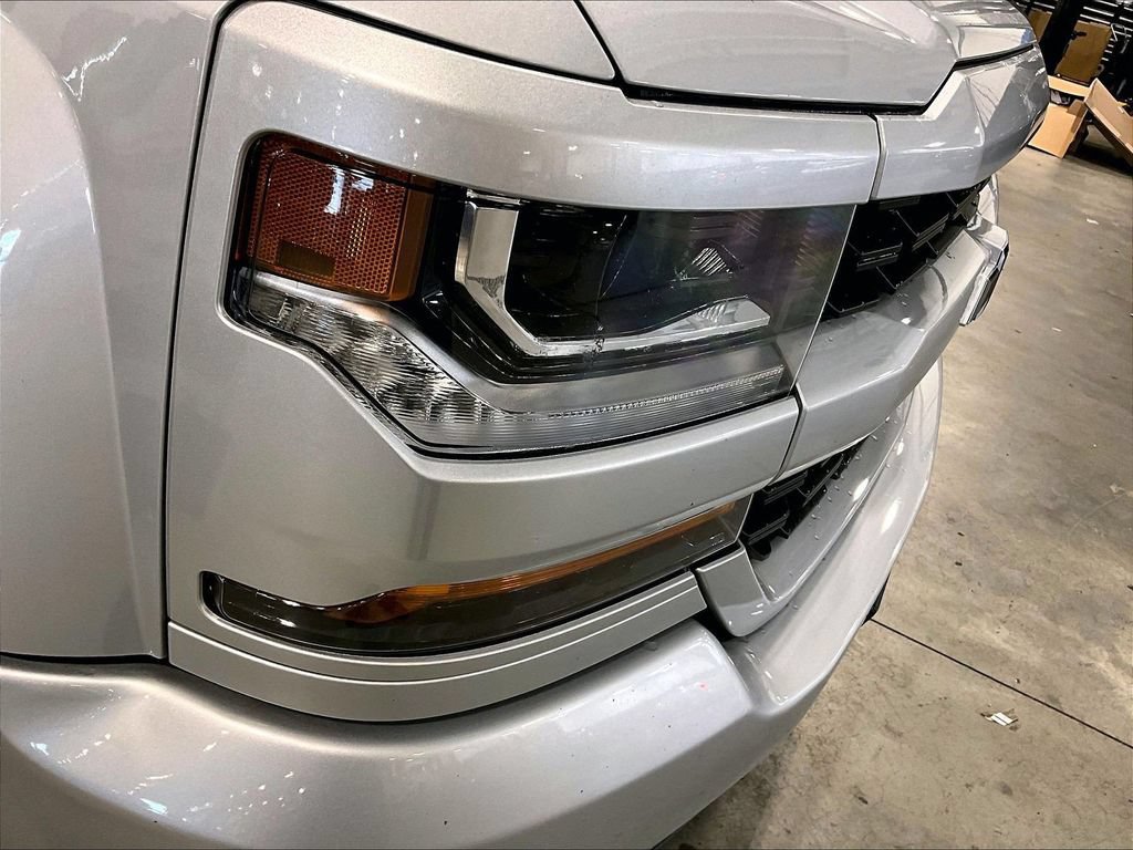 Used 2017 Chevrolet Silverado 1500 Custom w/ Custom Convenience Package AWD/4WD image 34