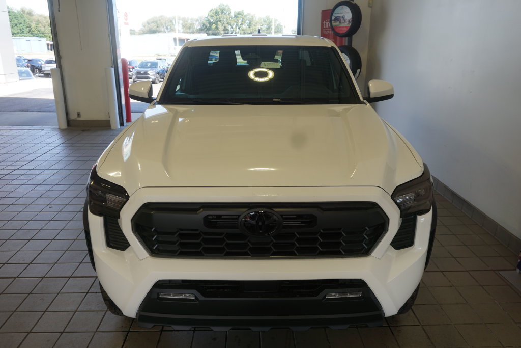 New 2026 Toyota Tacoma TRD Off-Road AWD/4WD image 14