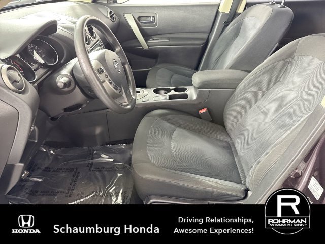 Used 2015 Nissan Rogue S w/ Convenience Package AWD/4WD image 4