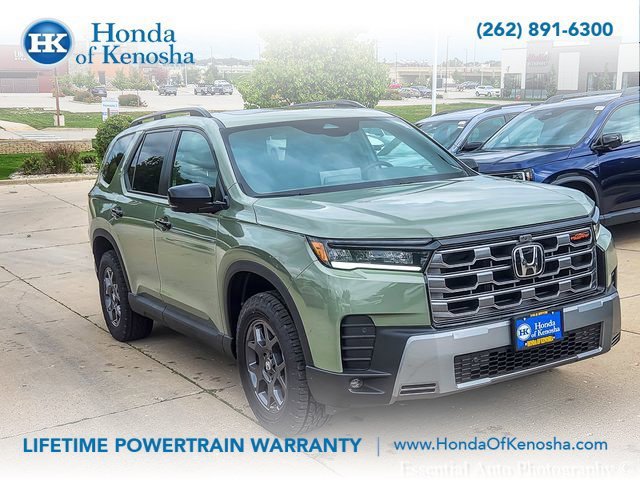 New 2026 Honda Pilot TrailSport image 3