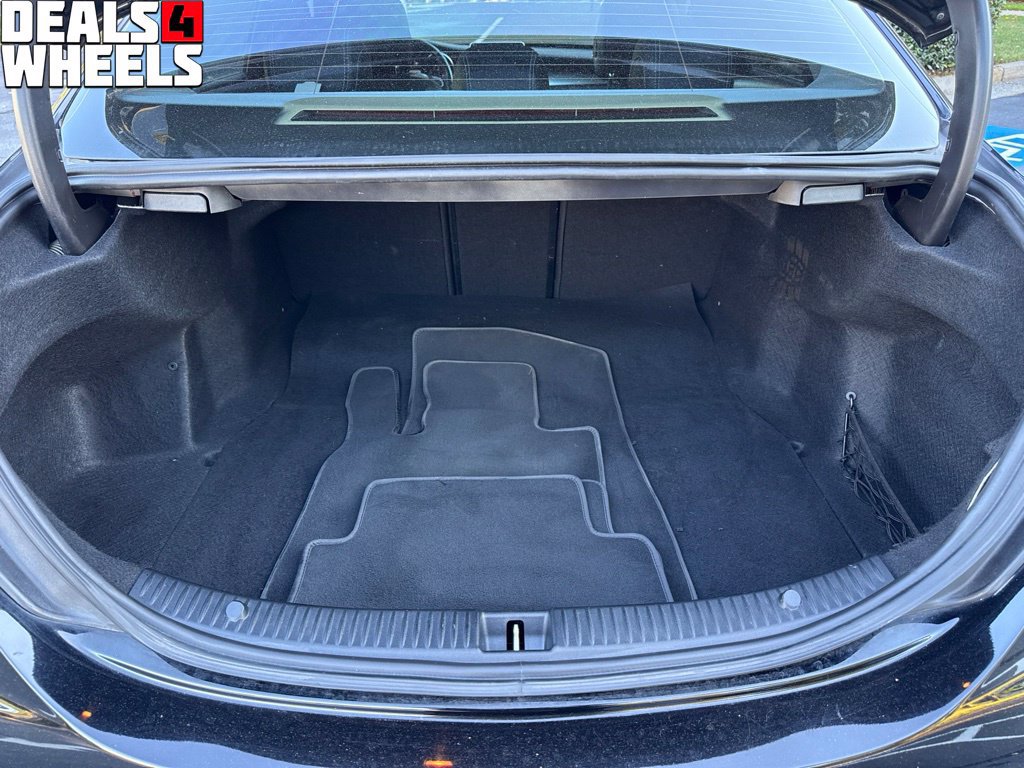 Used 2015 Mercedes-Benz C 300 Sedan image 11