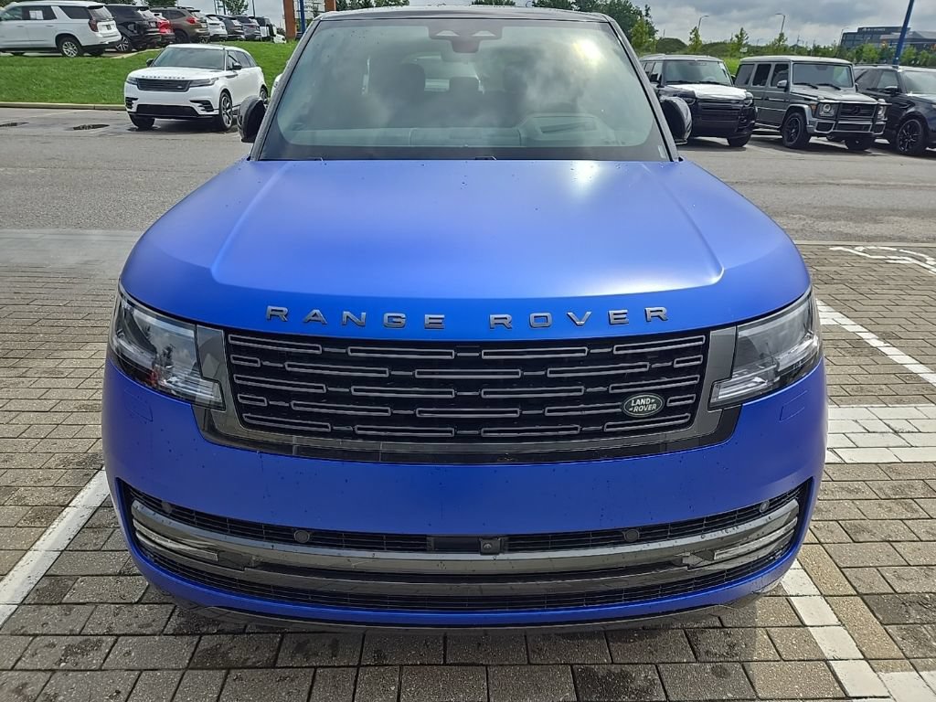 Certified 2025 Land Rover Range Rover SE AWD/4WD image 2