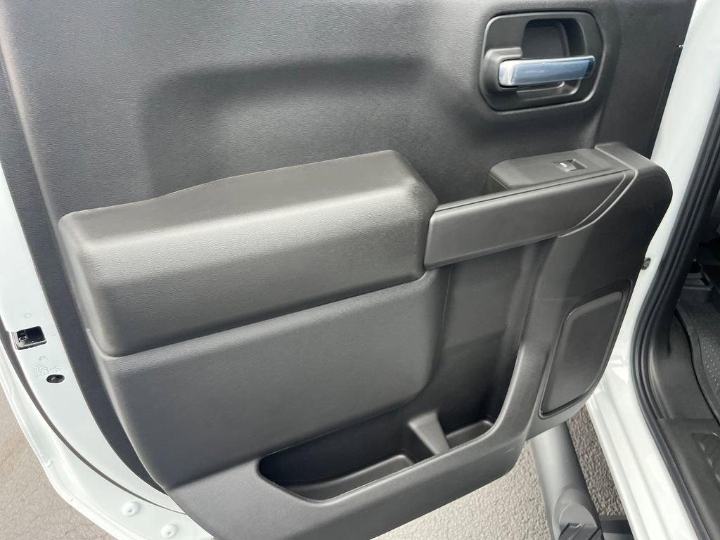 New 2026 Chevrolet Silverado 1500 Custom w/ Turbomax Blackout Package image 21