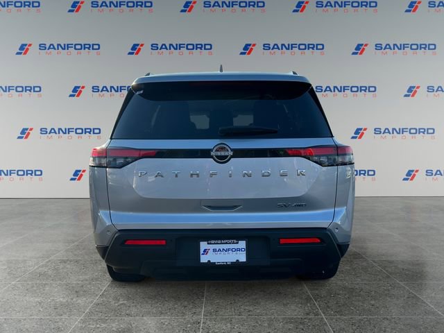 Used 2024 Nissan Pathfinder SV image 4