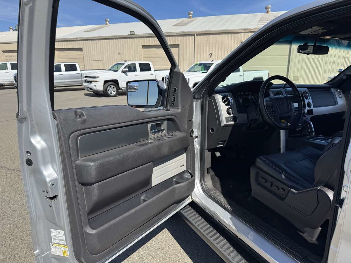 Used 2014 Ford F150 FX4 w/ Equipment Group 402A Luxury AWD/4WD image 23