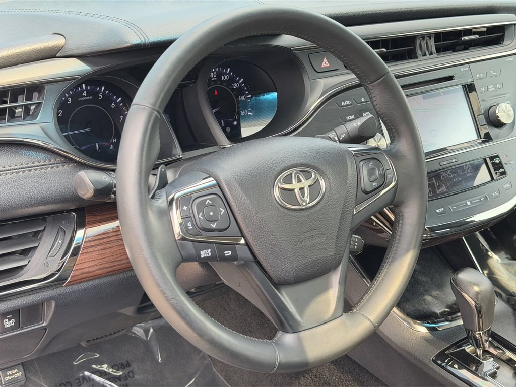 Used 2015 Toyota Avalon XLE Touring FWD image 17