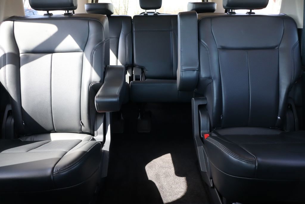 Used 2022 Ford Expedition Max XLT image 40