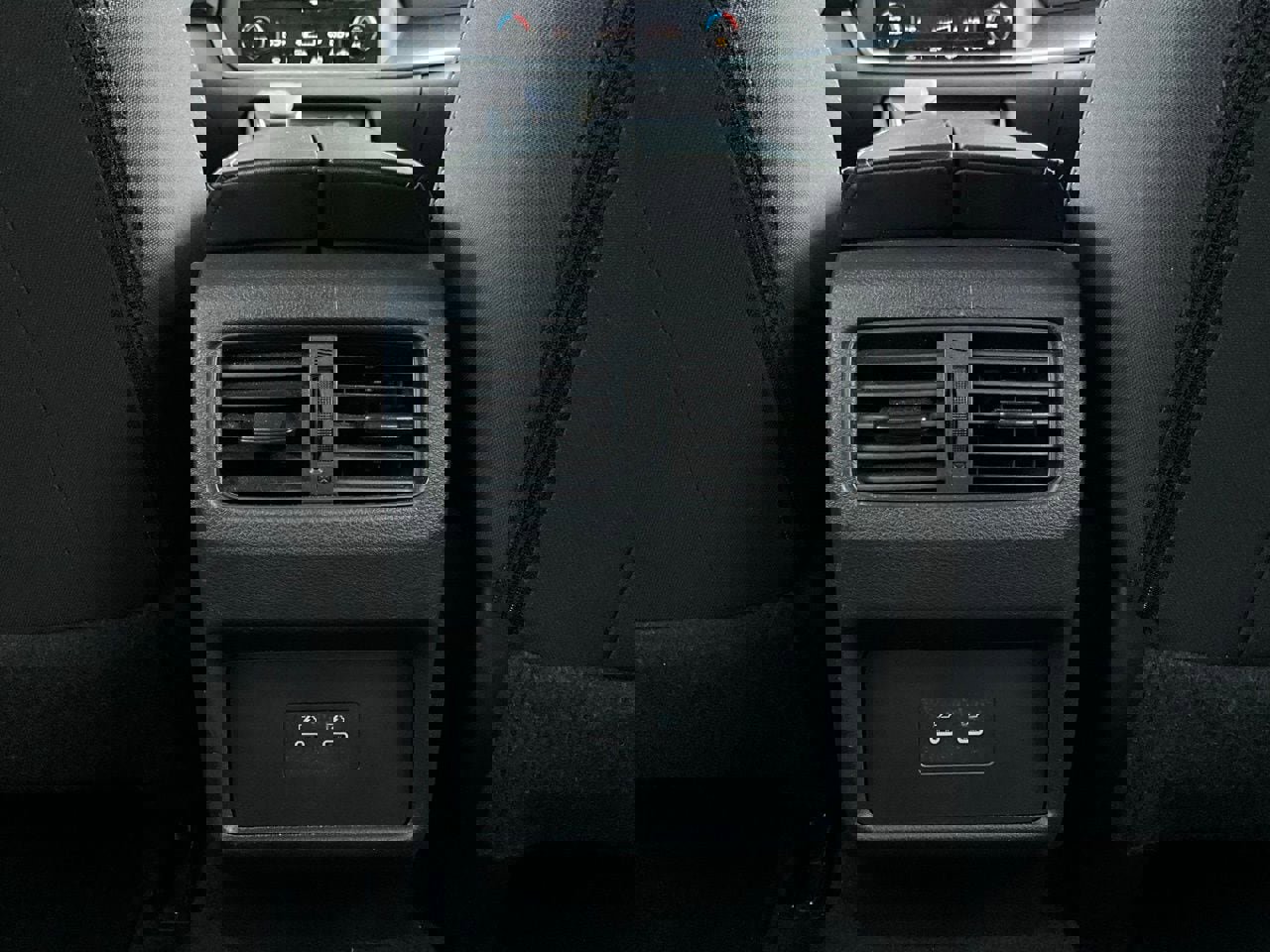 Used 2025 Nissan Rogue SV FWD image 13