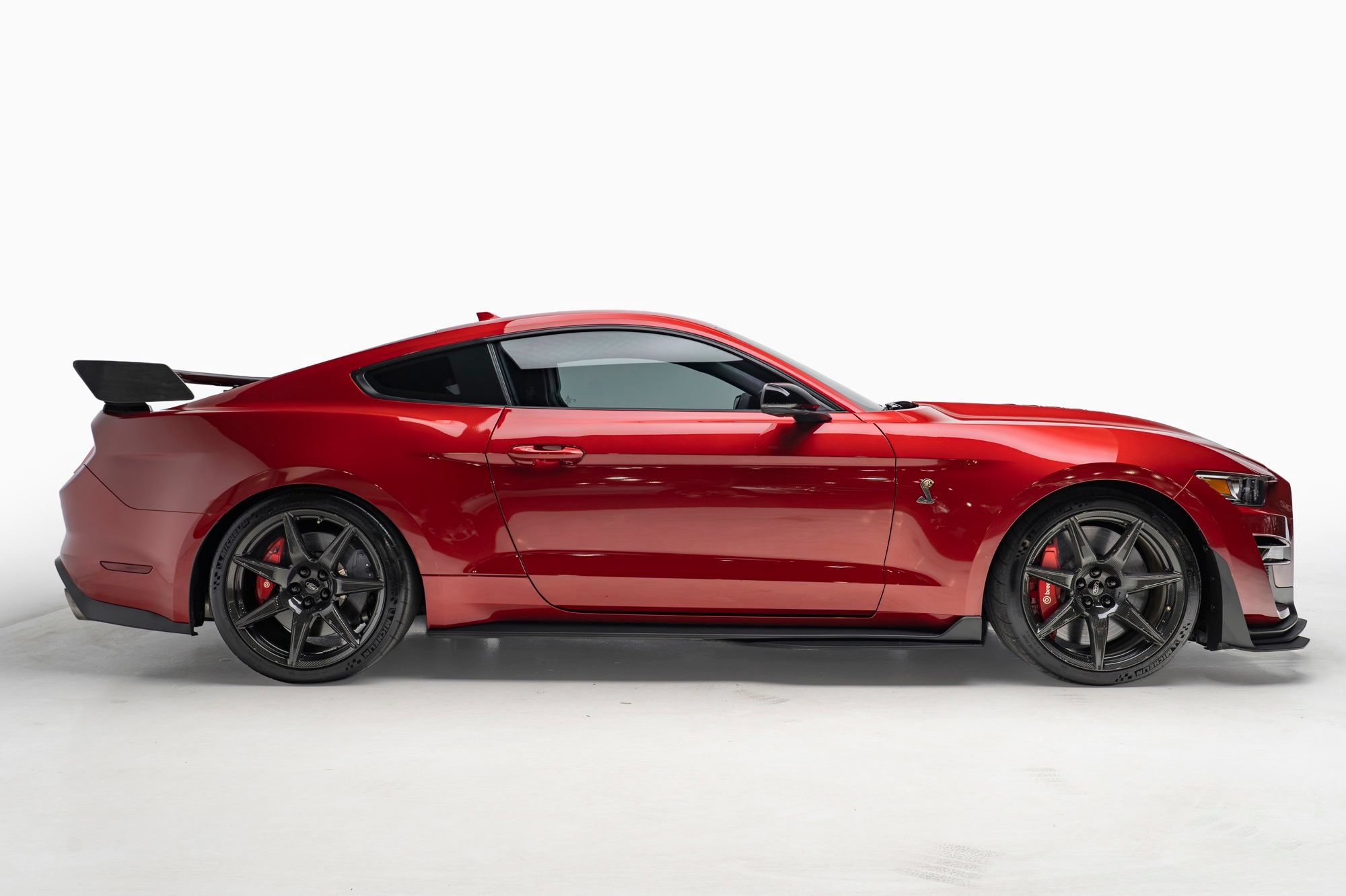 Used 2020 Ford Mustang Shelby GT500 w/ Carbon Fiber Track Pack RWD image 8