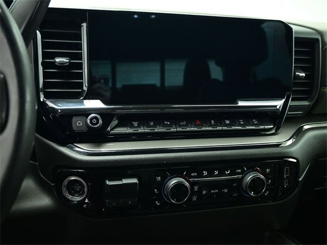 Used 2024 Chevrolet Silverado 2500 ZR2 w/ Technology Package image 24