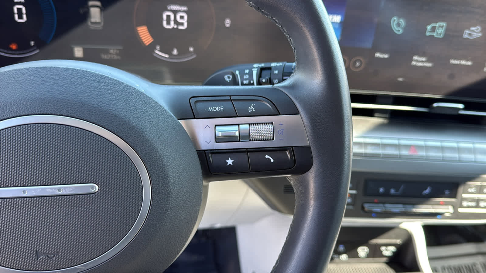 Used 2024 Hyundai Kona SEL image 16