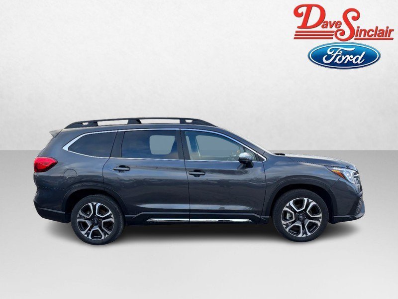 Used 2023 Subaru Ascent Limited w/ Technology Package image 5